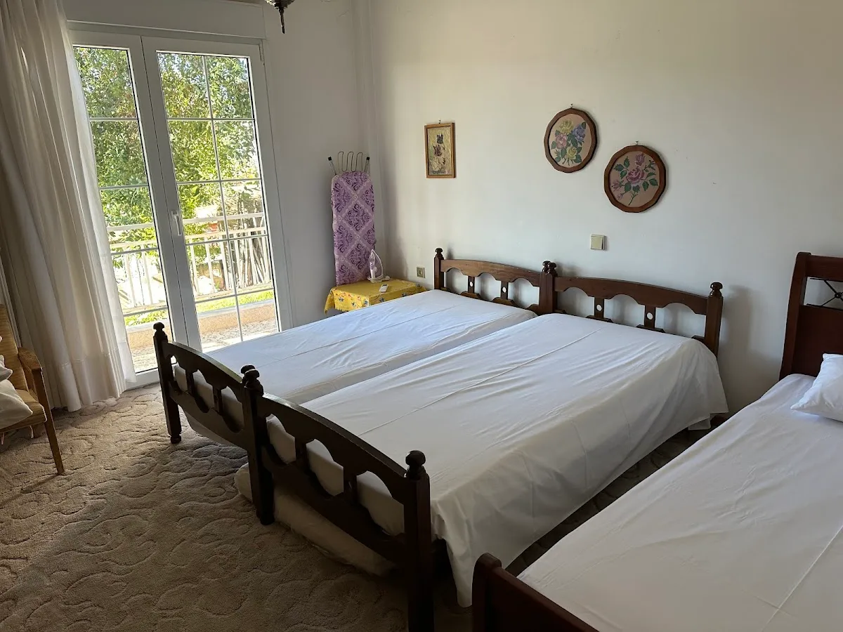 Angela House – photo 2