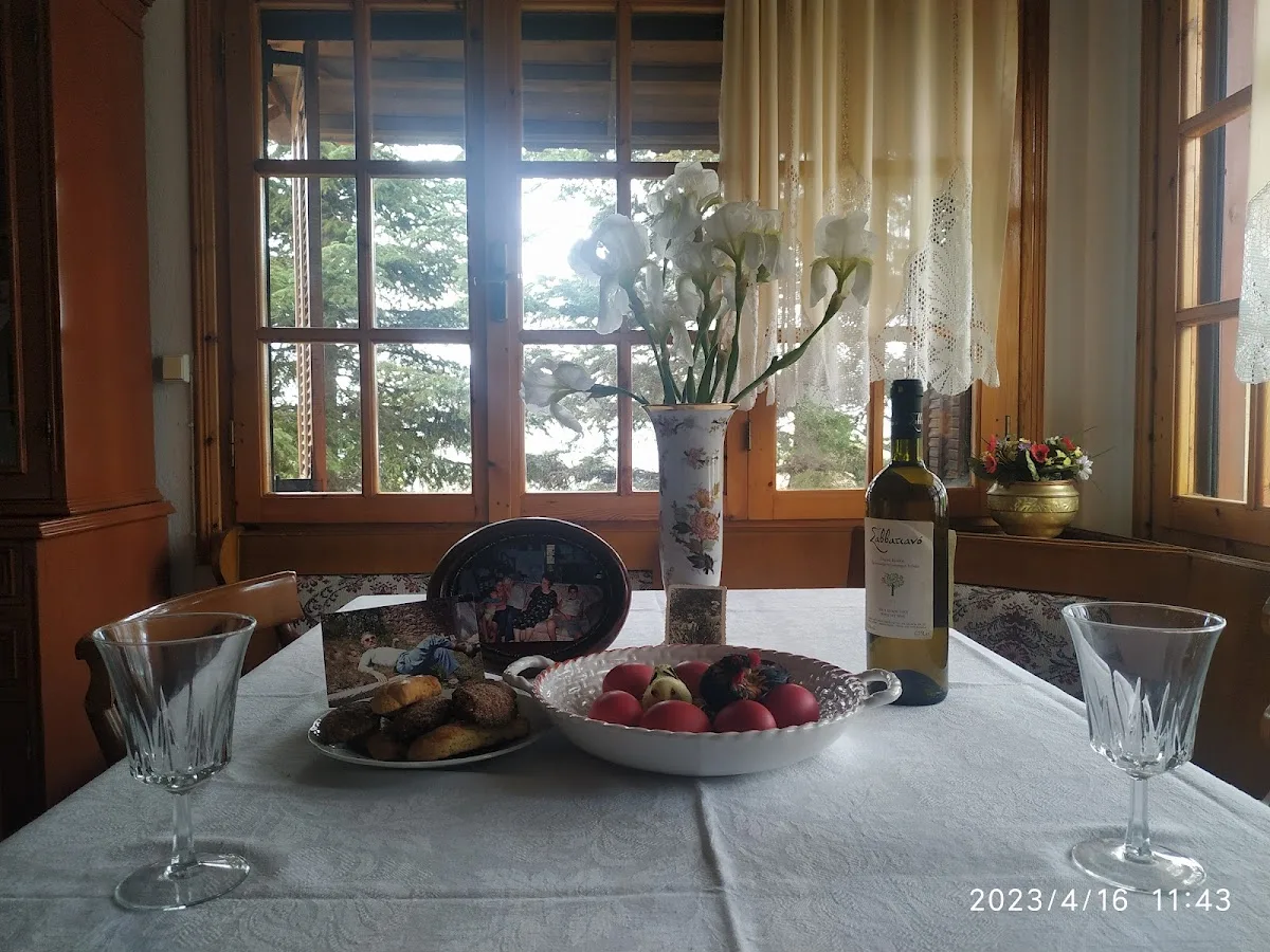 Angela House – photo 3