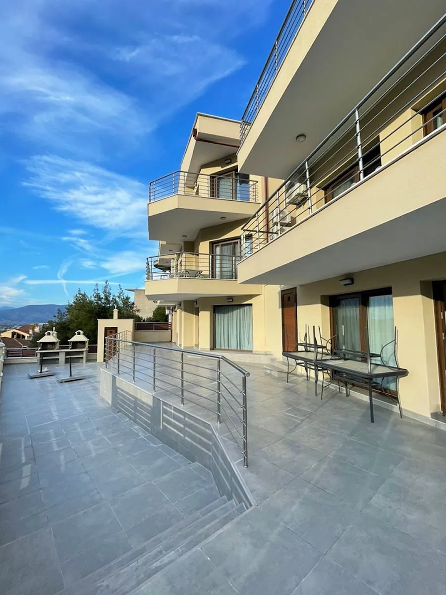 Favelas Luxury Apartments – photo 2