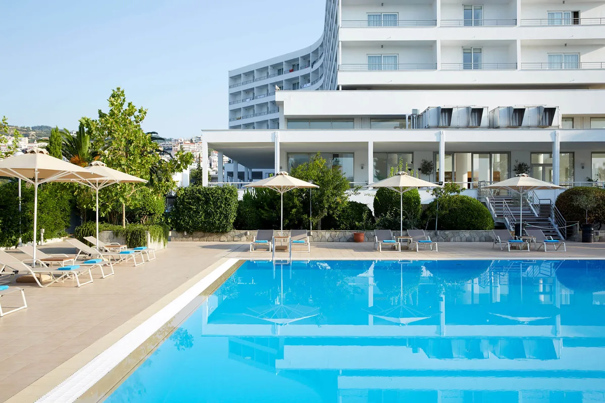 Lucy Hotel – photo 2