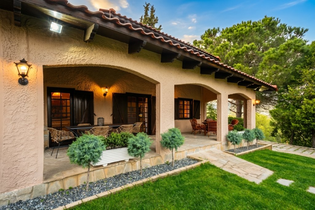 The Tree House – Hotel in Ag. Andreas, Kavala